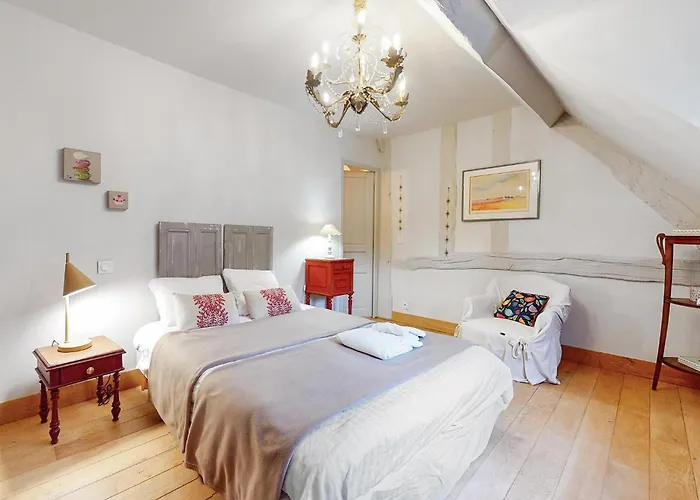 Stunning In Stmarguerite Dloges בית נופש Sainte-Marguerite-des-Loges